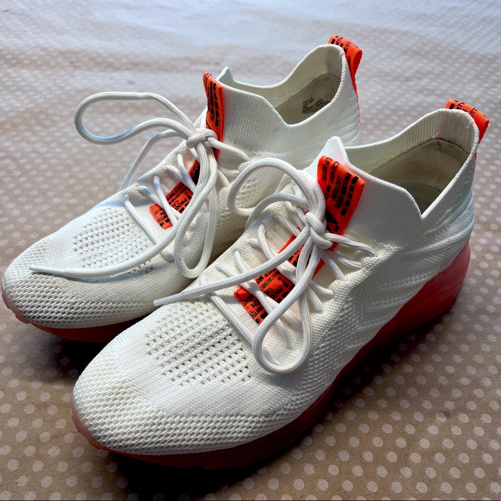 Steve Madden Celo Orange Multi Women’s size 7.5